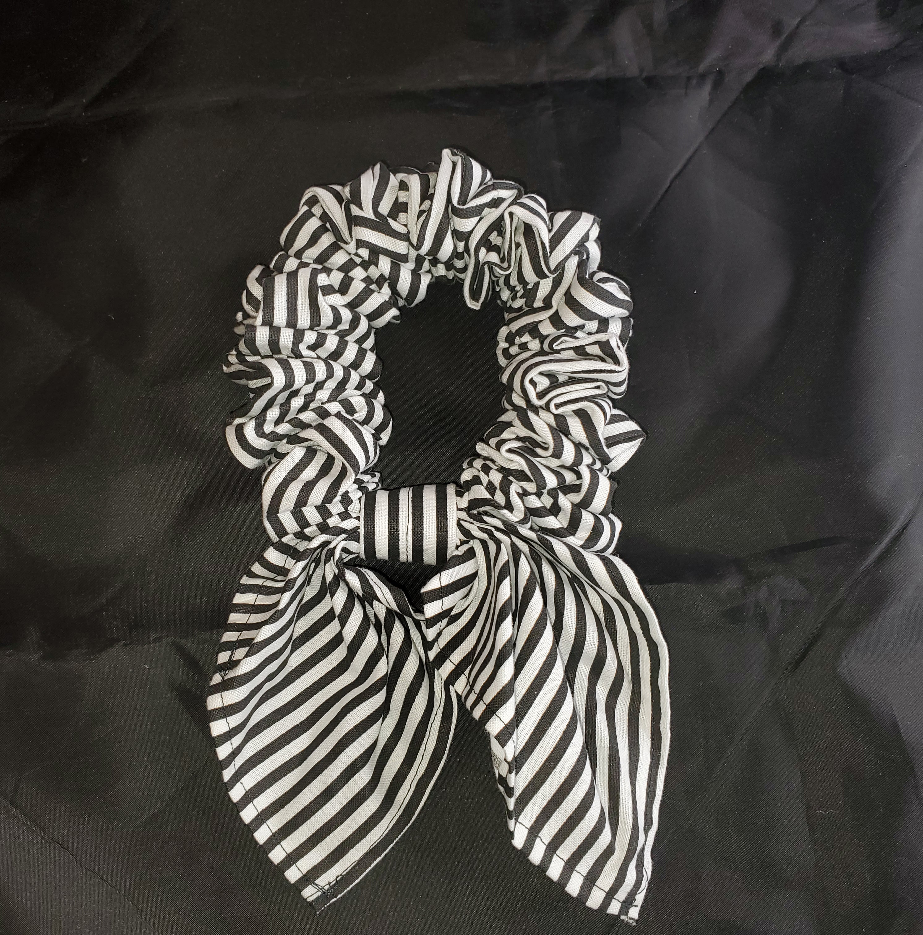 Black & White Striped Scrunchie